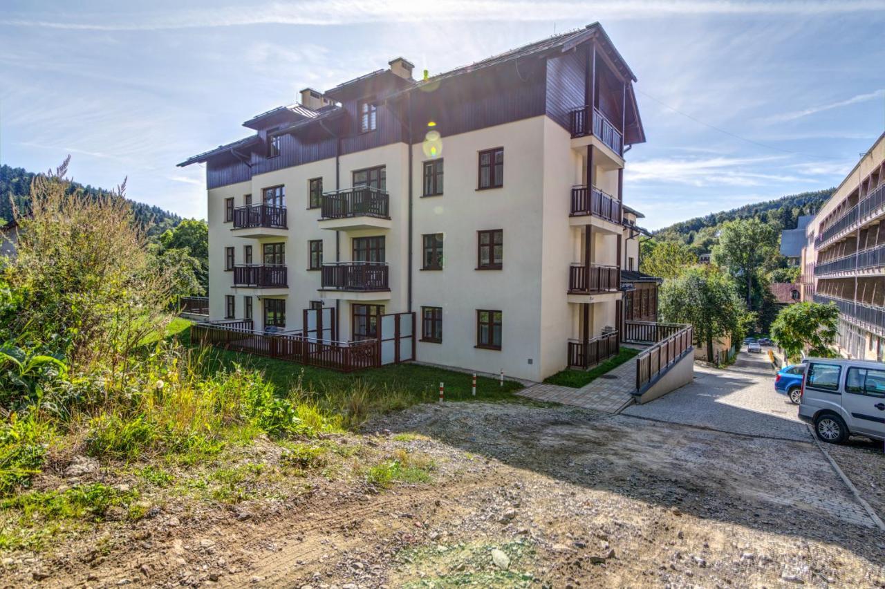 Gold Apartments Your Holiday Home Rodzinny 3 Krynica Zdroj Buitenkant foto